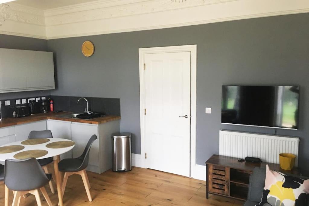 Stylish 2 Bed Apart In The Heart Of North Norfolk North Walsham Exterior photo